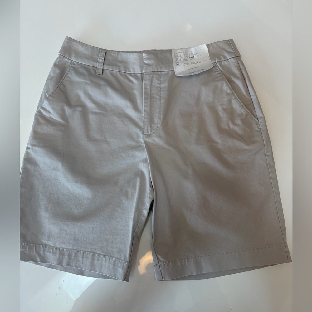 #434 NWOT Matty M Women’s Tan Flat Front Chino Shorts